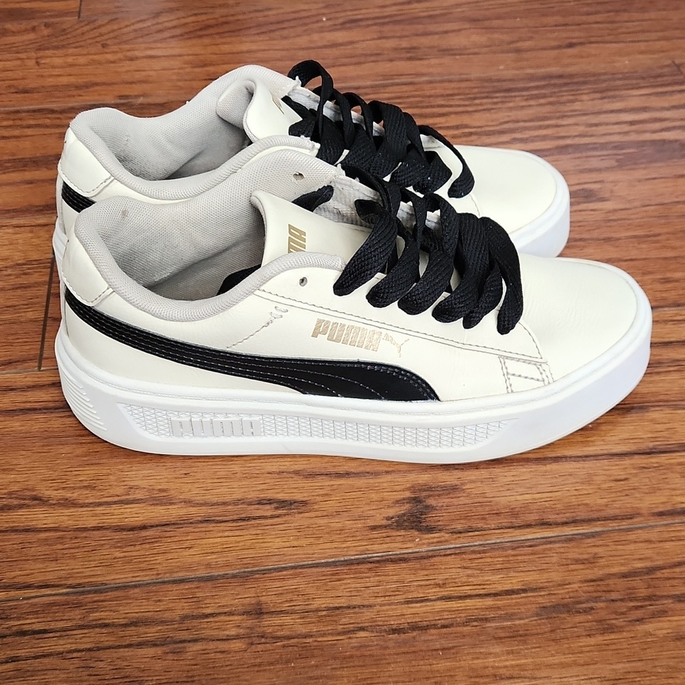 Puma Leather Smash Platform Womens Sneakers - Picture 2 of 11